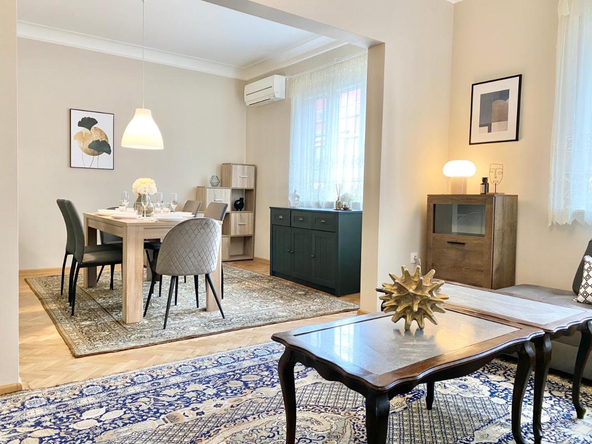 Top Centre Sofia Apartment For 6 Guests エクステリア 写真