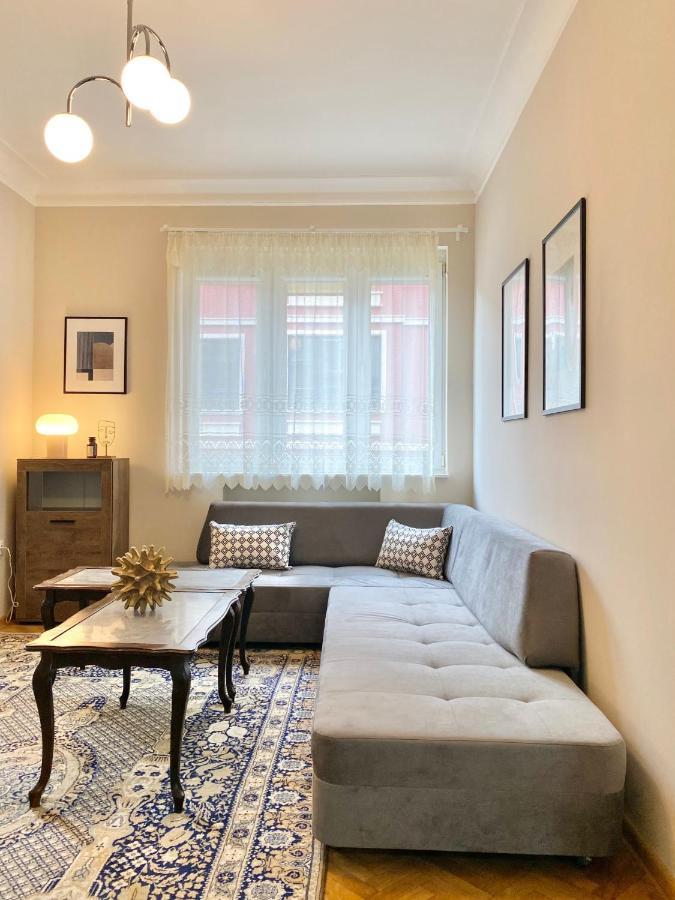 Top Centre Sofia Apartment For 6 Guests エクステリア 写真